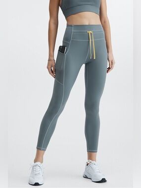Fabletics Motion365® Ultra High-Waisted Contrast Leggings